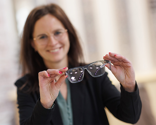 Arbeitssituation Beratung Brillen – Optikhaus Arhelger